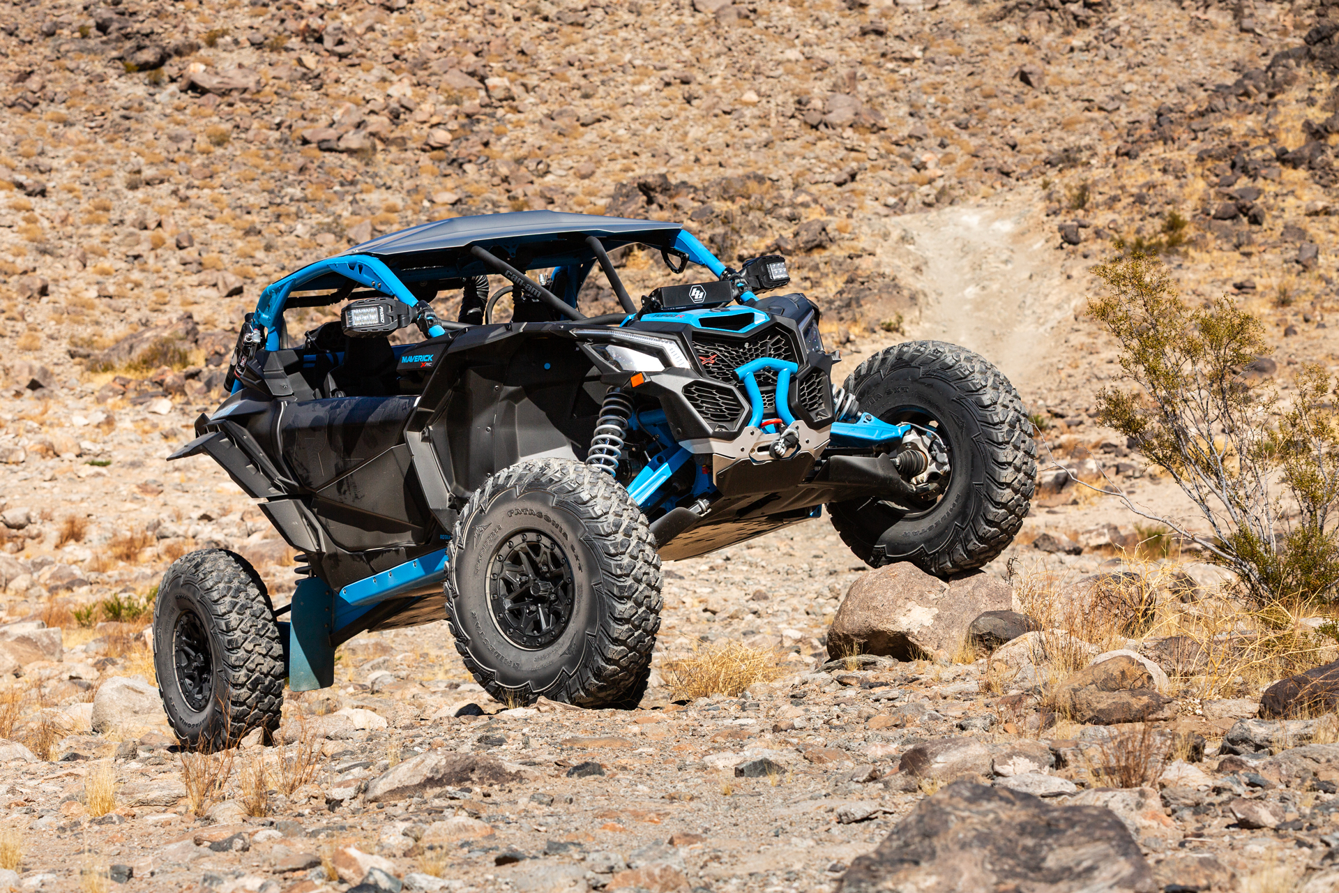 milestar patagonia sxs on blue canam