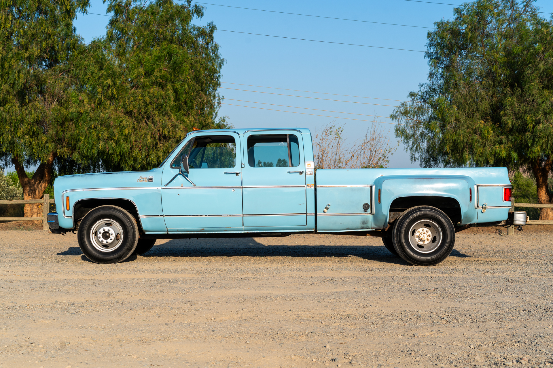 milestar steelpro ms597 on blue gmc camper special dually